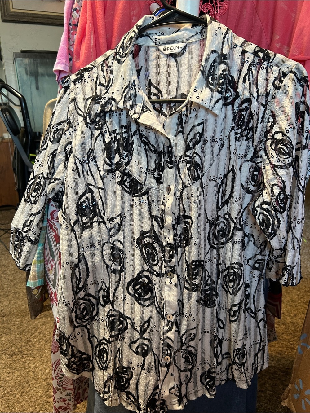 JNYoung Black & White Button-Down Shirt Size XL